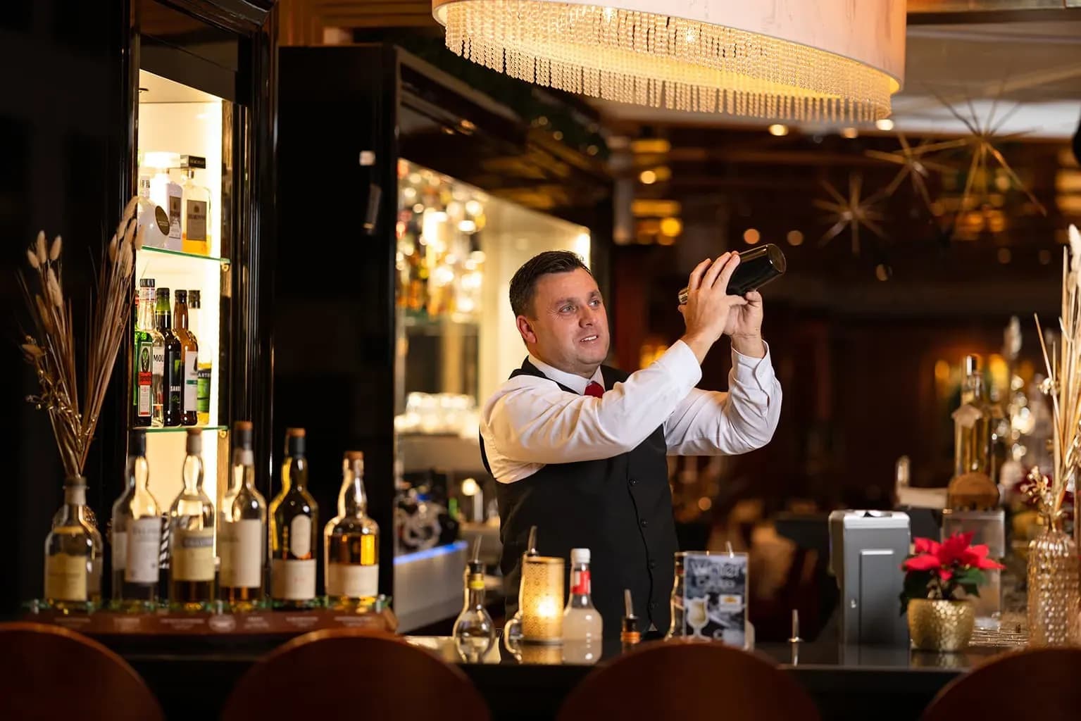 MONDI Hotel Bellevue Bad Gastein Sommer- oder Winterurlaub in den Alpen buchen