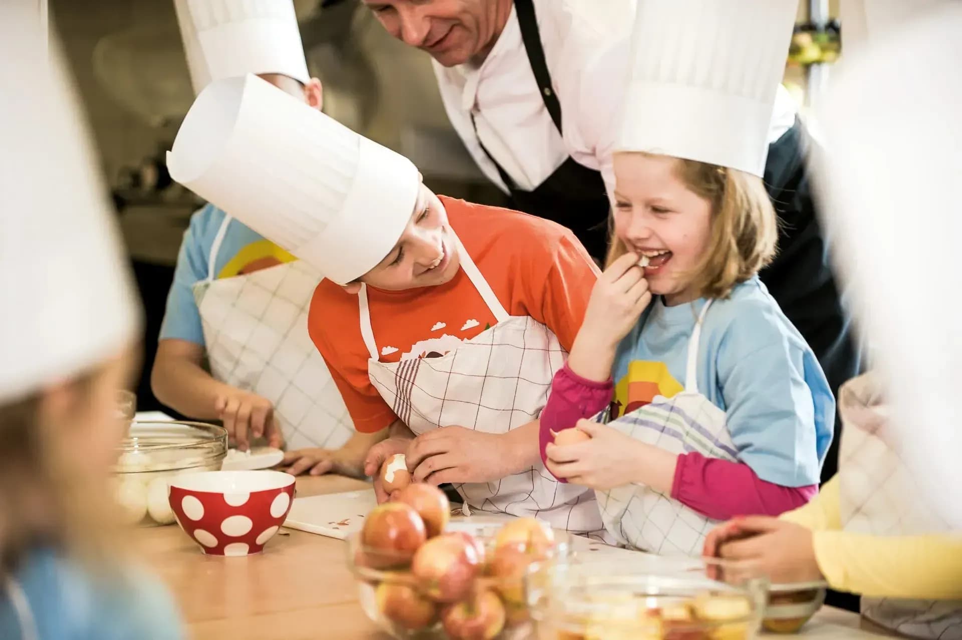 MONDI 4 Sterne Hotel Bad Gastein Familienurlaub familienfreundliche Appartements buchen